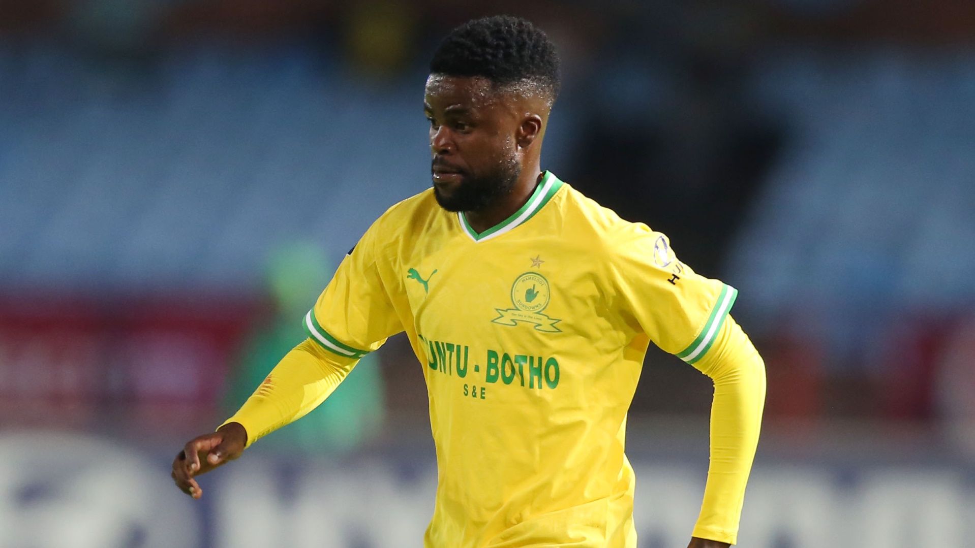 Lesedi Kapinga of Mamelodi Sundowns
