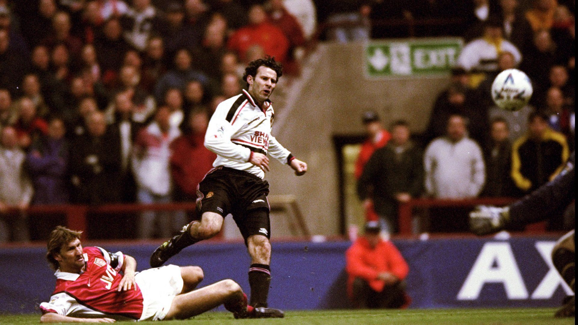 Giggs 1999 v Arsenal