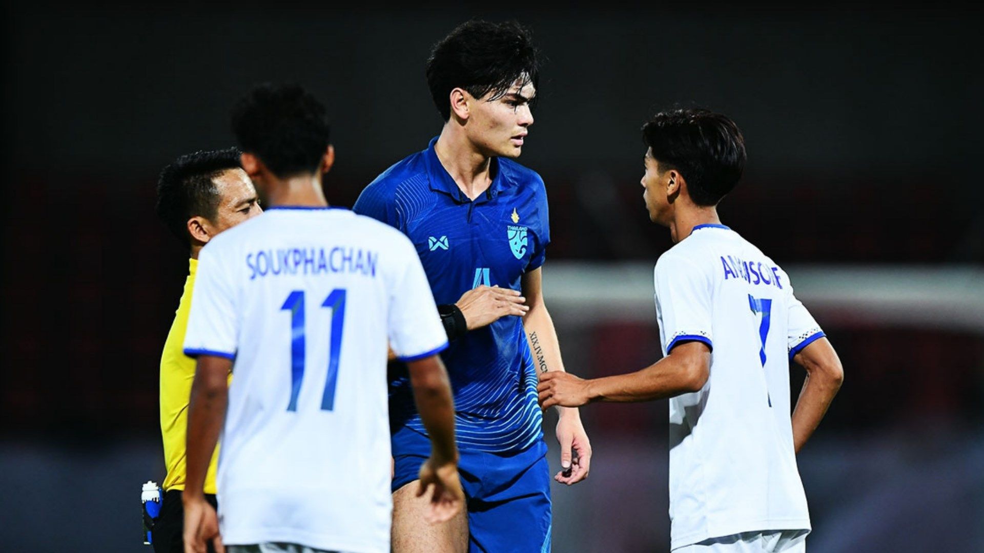 โจนาธาร เข็มดี