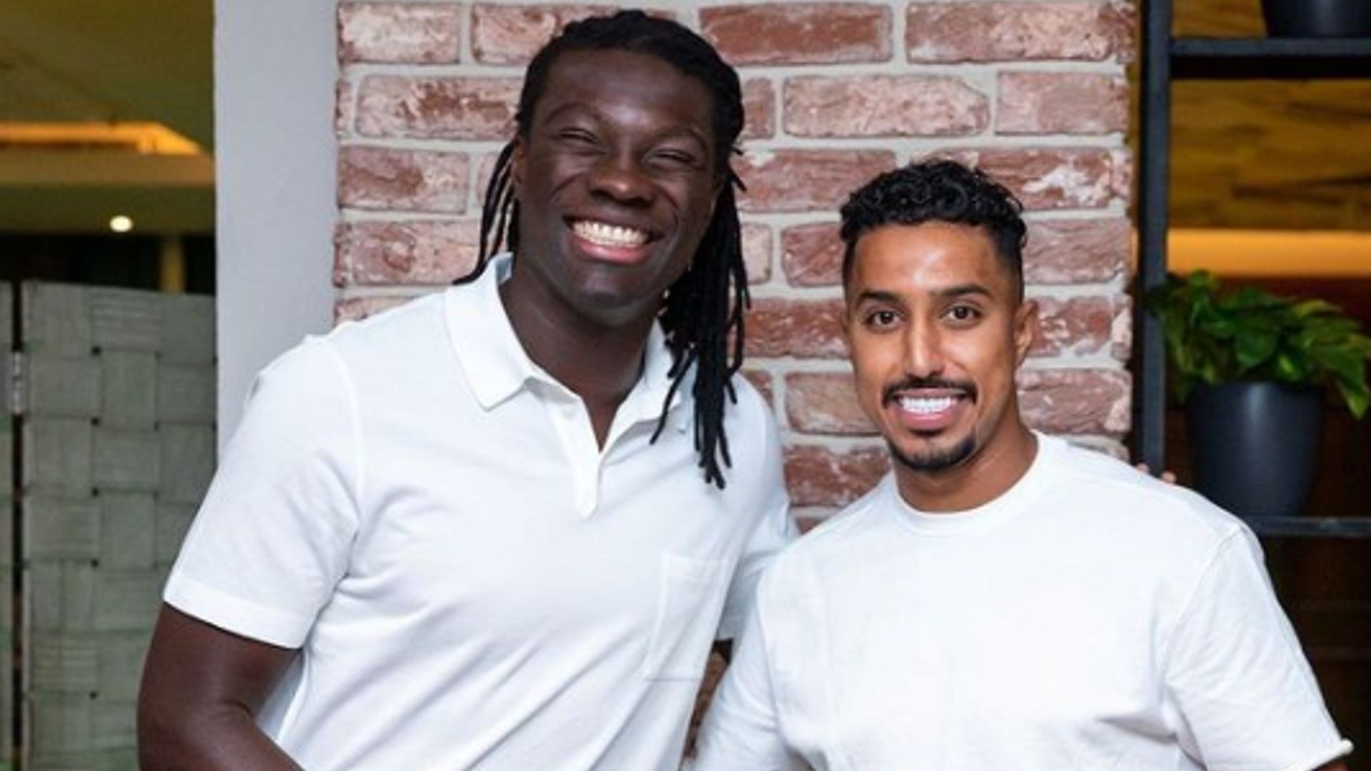 Salem Al-Dawsari - Bafétimbi Gomis سالم الدوسري - جوميس - الهلال