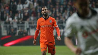 Arda Turan Besiktas Basaksehir 04132019