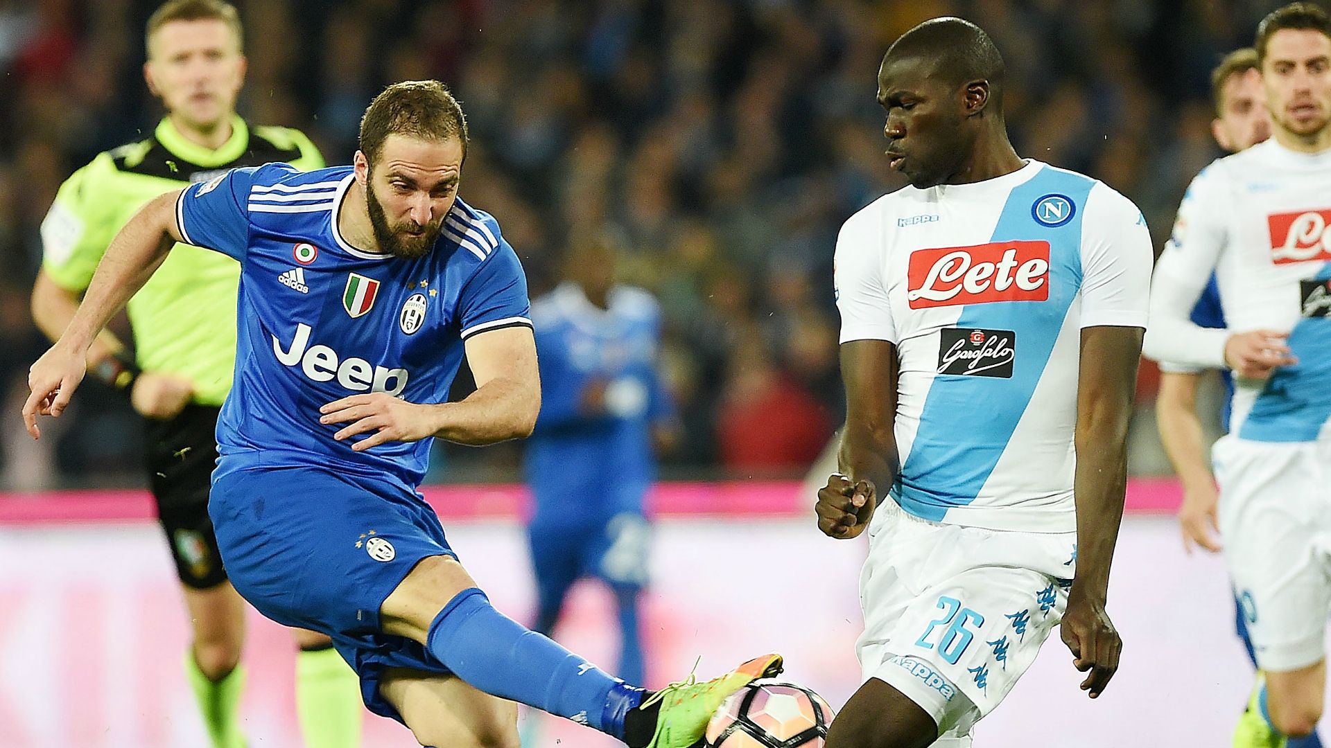 Higuain Koulibaly Napoli Juventus Serie A
