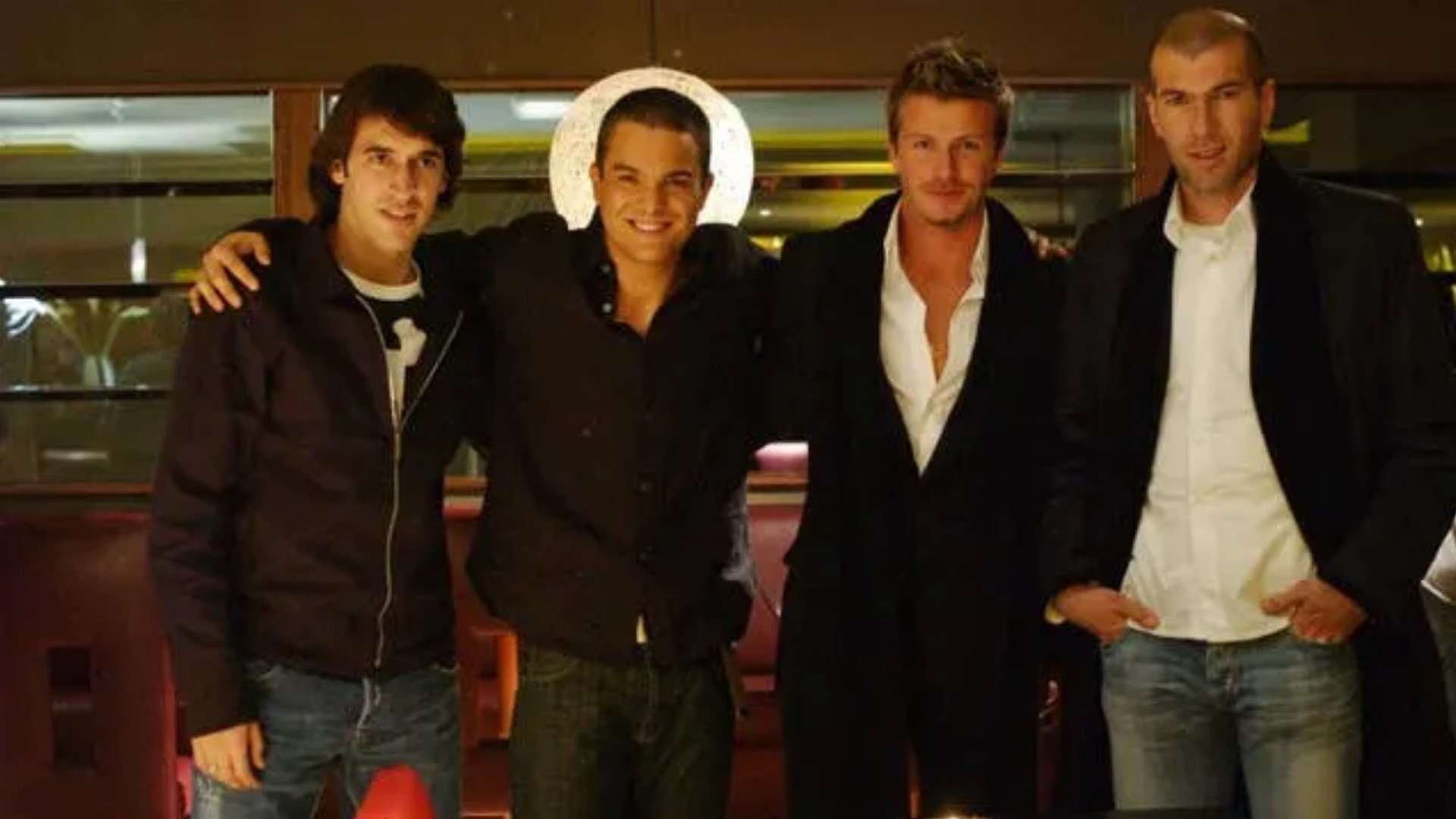 Kuno Becker with Zidane, Beckham and Raúl