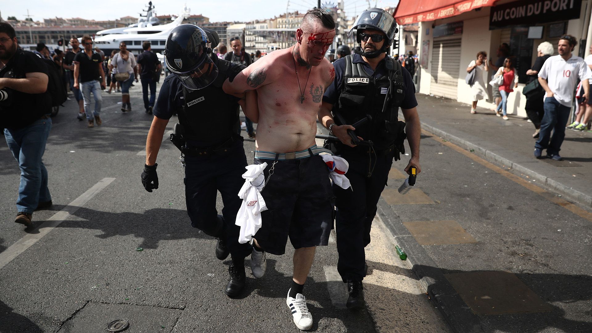 England Russia violence in Marseille