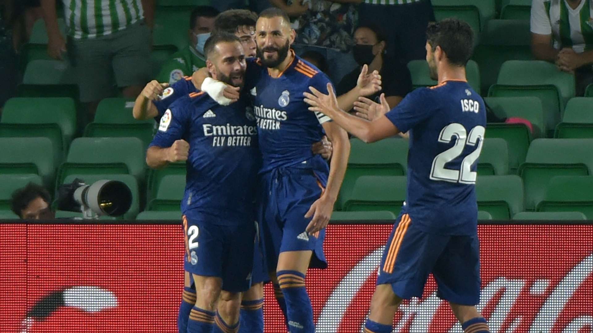 Real Madrid celebrate Betis 2021-22