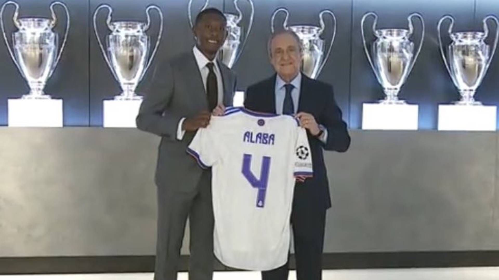 David Alaba Florentino Pérez Presentación Real Madrid RMTV 4 Dorsal