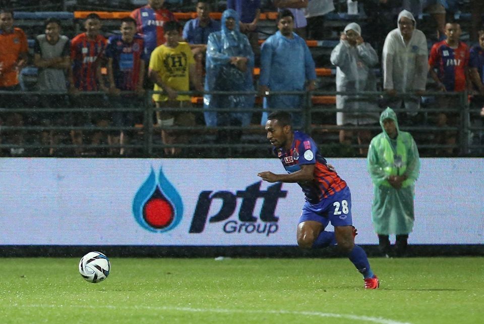 เทเรนส์ ปูหิริ