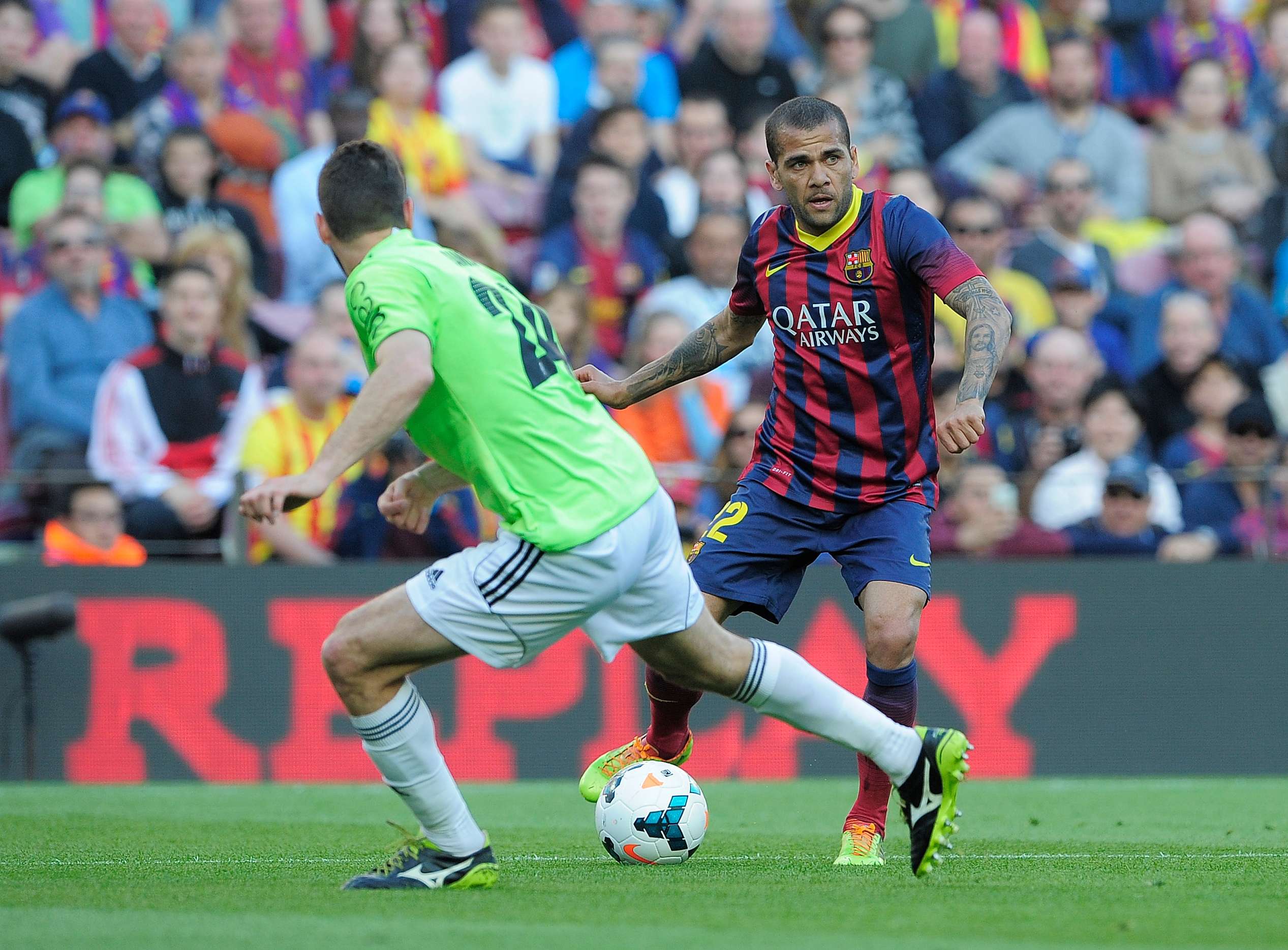 Dani Alves Damia Abella Barcelona Osasuna 03162014 La Liga