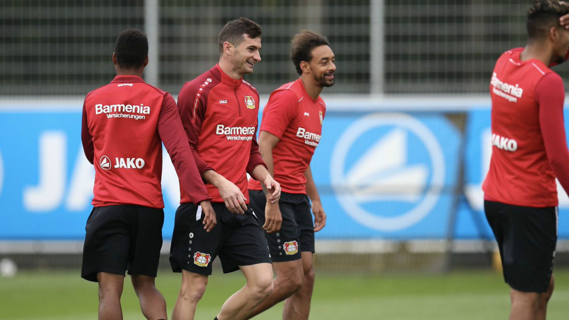 Lucas Alario Karim Bellarabi Bayer Leverkusen 06092017