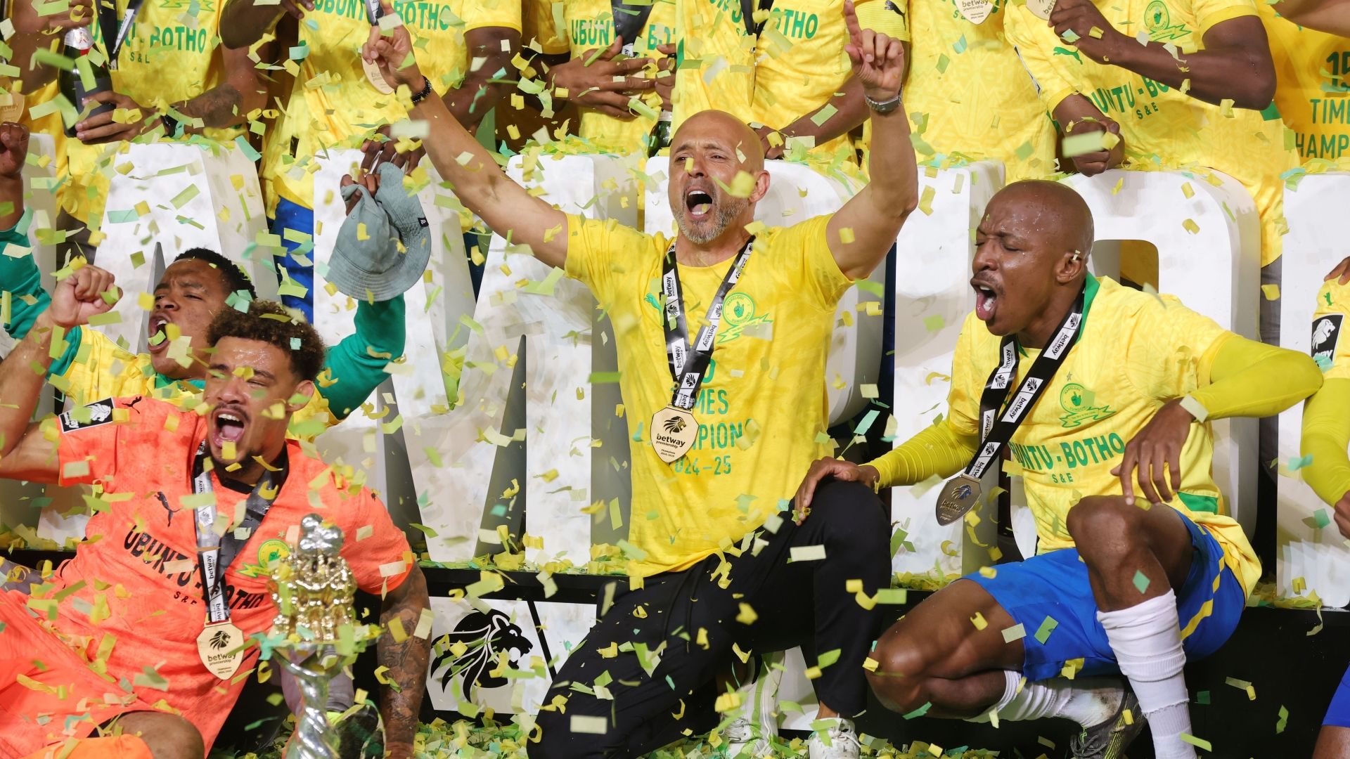 Miguel Cardoso, Ronwen Williams and Khuliso Mudau, Mamelodi Sundowns 