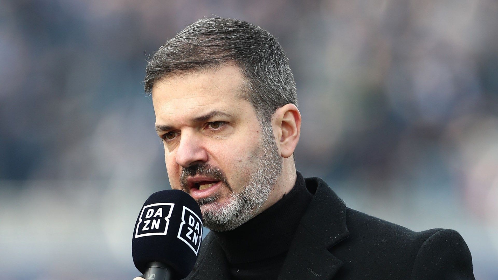 stramaccioni microfono parla 2024 25