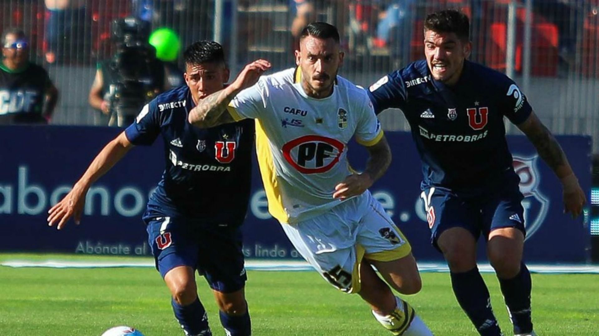 Mauricio Pinilla