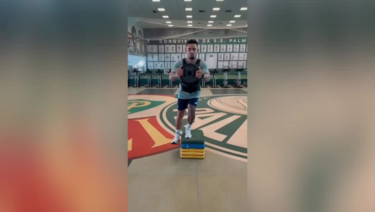 Gabriel Jesus usa CT do Palmeiras para aprimorar parte física