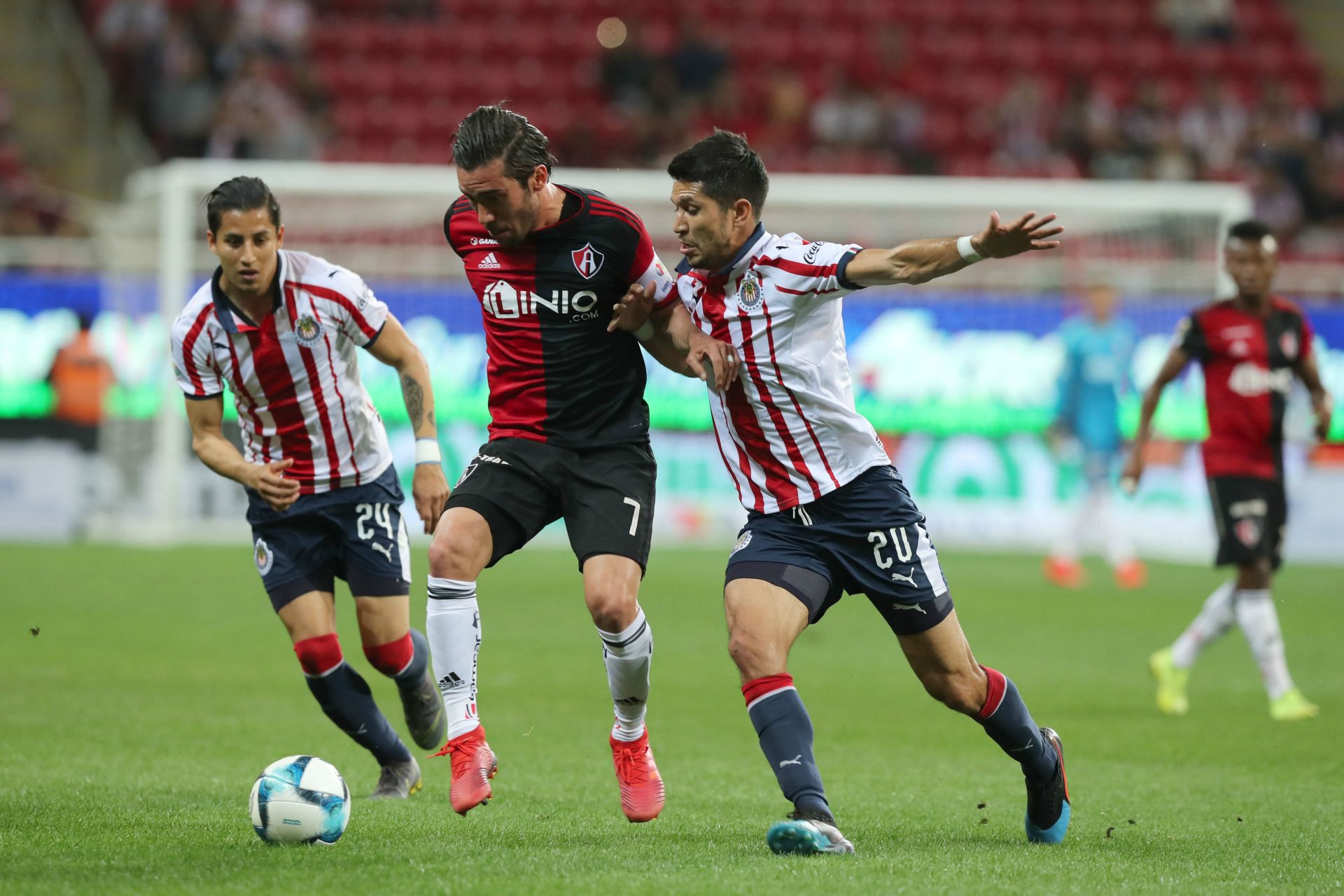 Chivas Atlas Jesús Molina