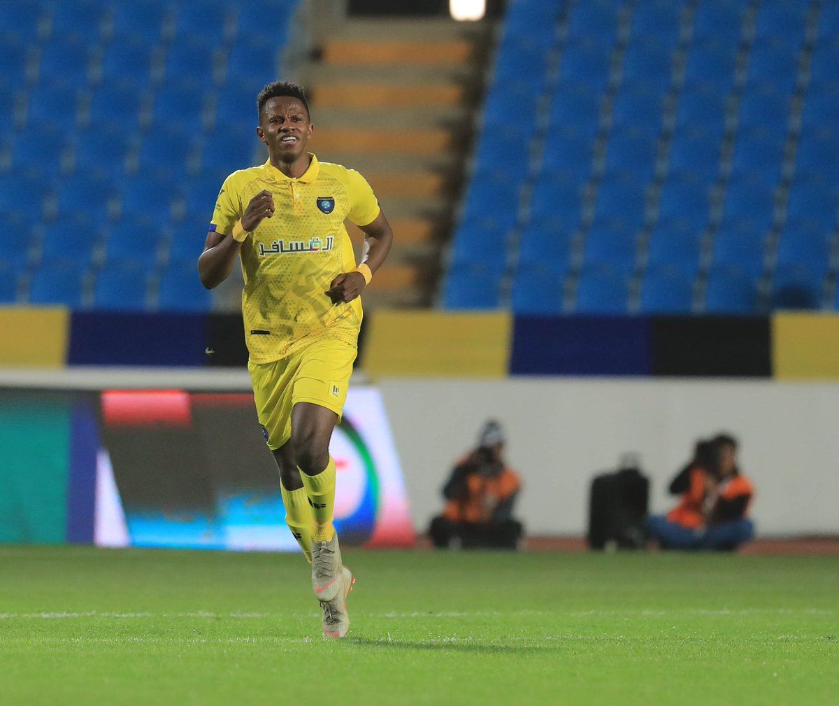 عبدالفتاح آدم