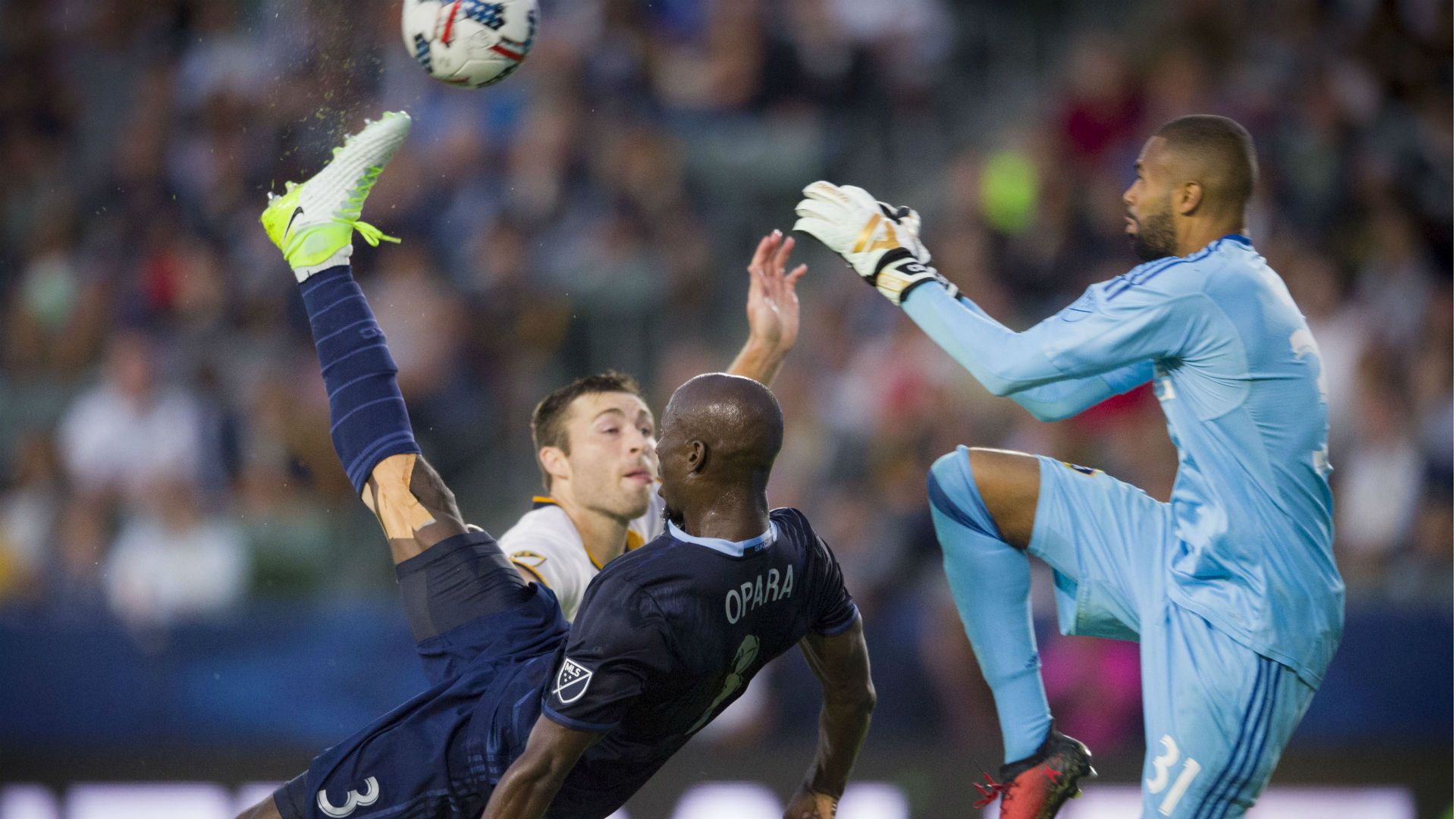 Ike Opara Sporting Kansas City LA Galaxy MLS
