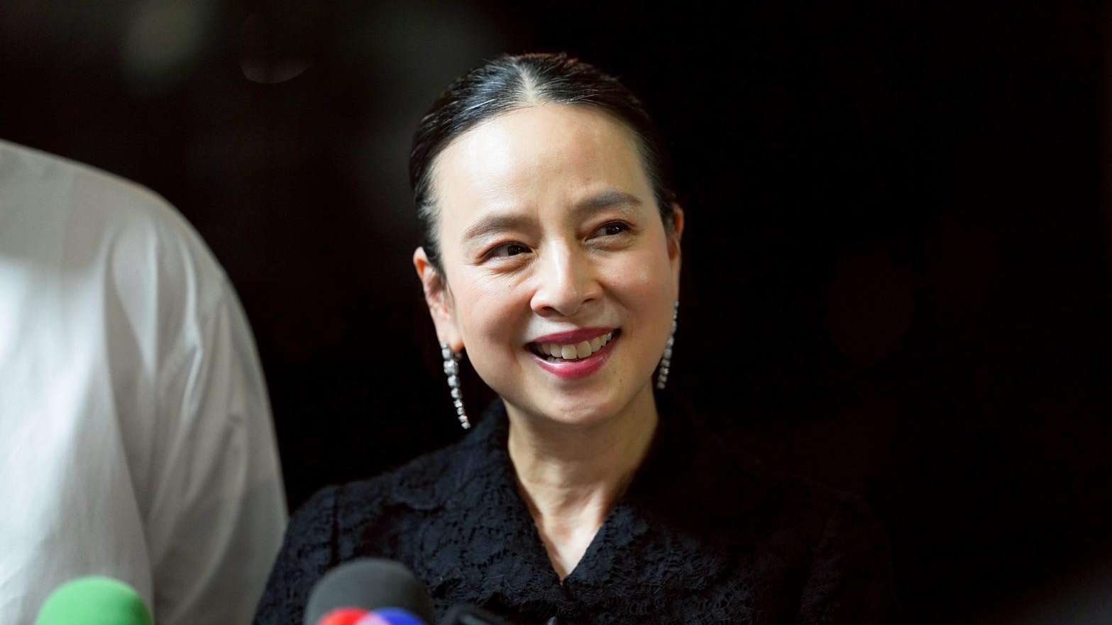 “มาดามแป้ง” นวลพรรณ ล่ำซำ