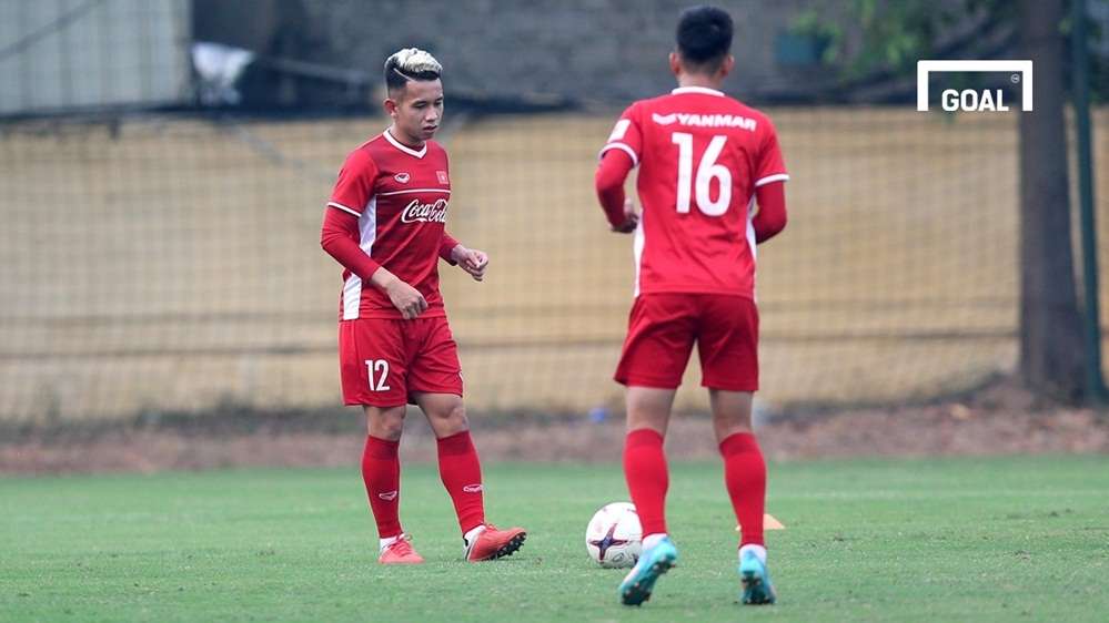 Tuyển Việt Nam tập luyện chuẩn bị AFF Cup 2018