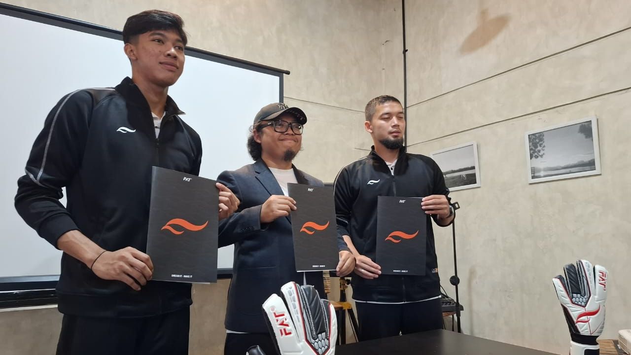 FAT - Sarung Tangan Kiper