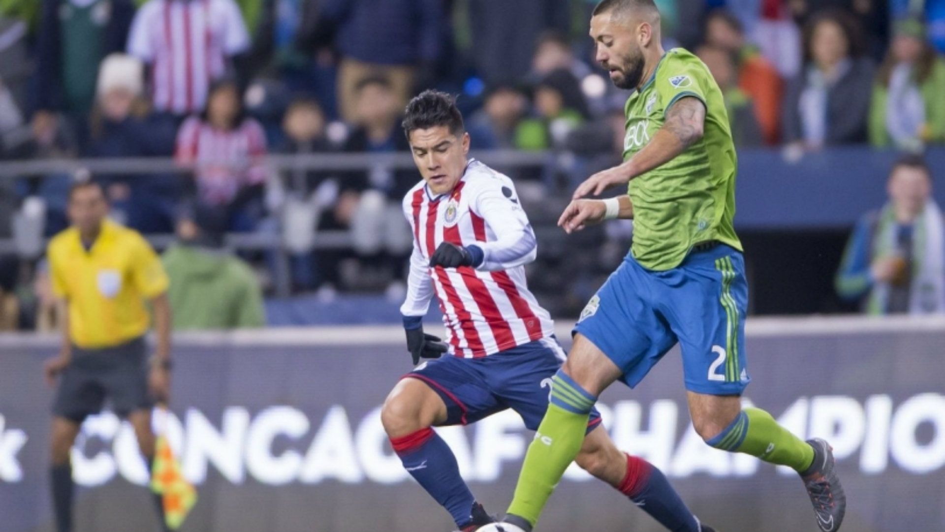 Chivas Seattle Sounders Michael Pérez Clint Dempsey 130318