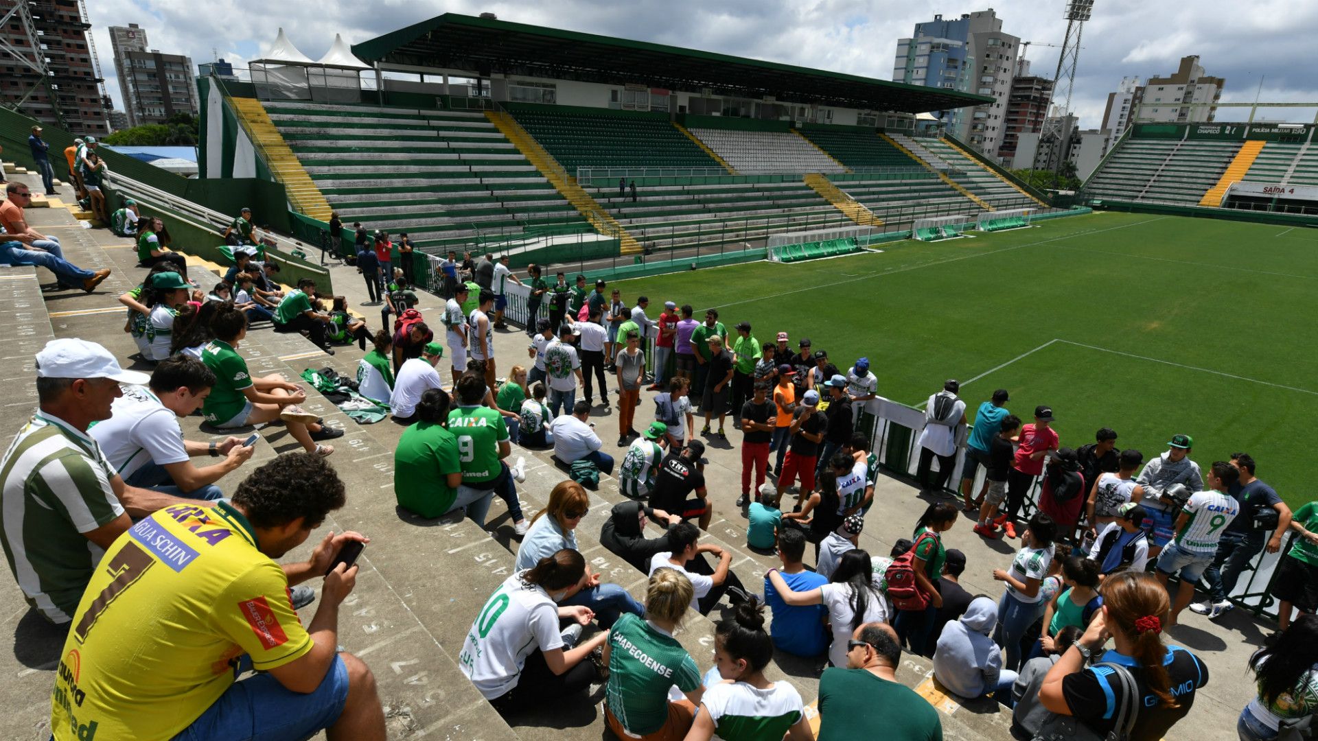 chapecoense fans - cropped