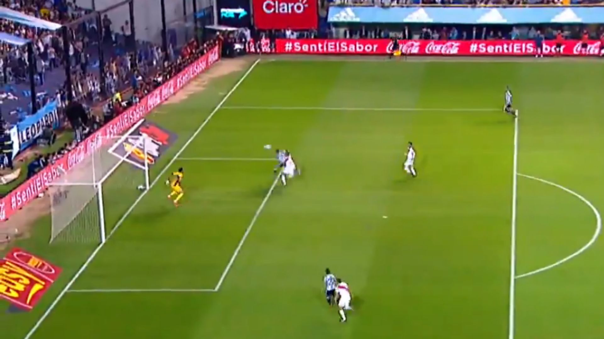 Benedetto Argentina Peru Video