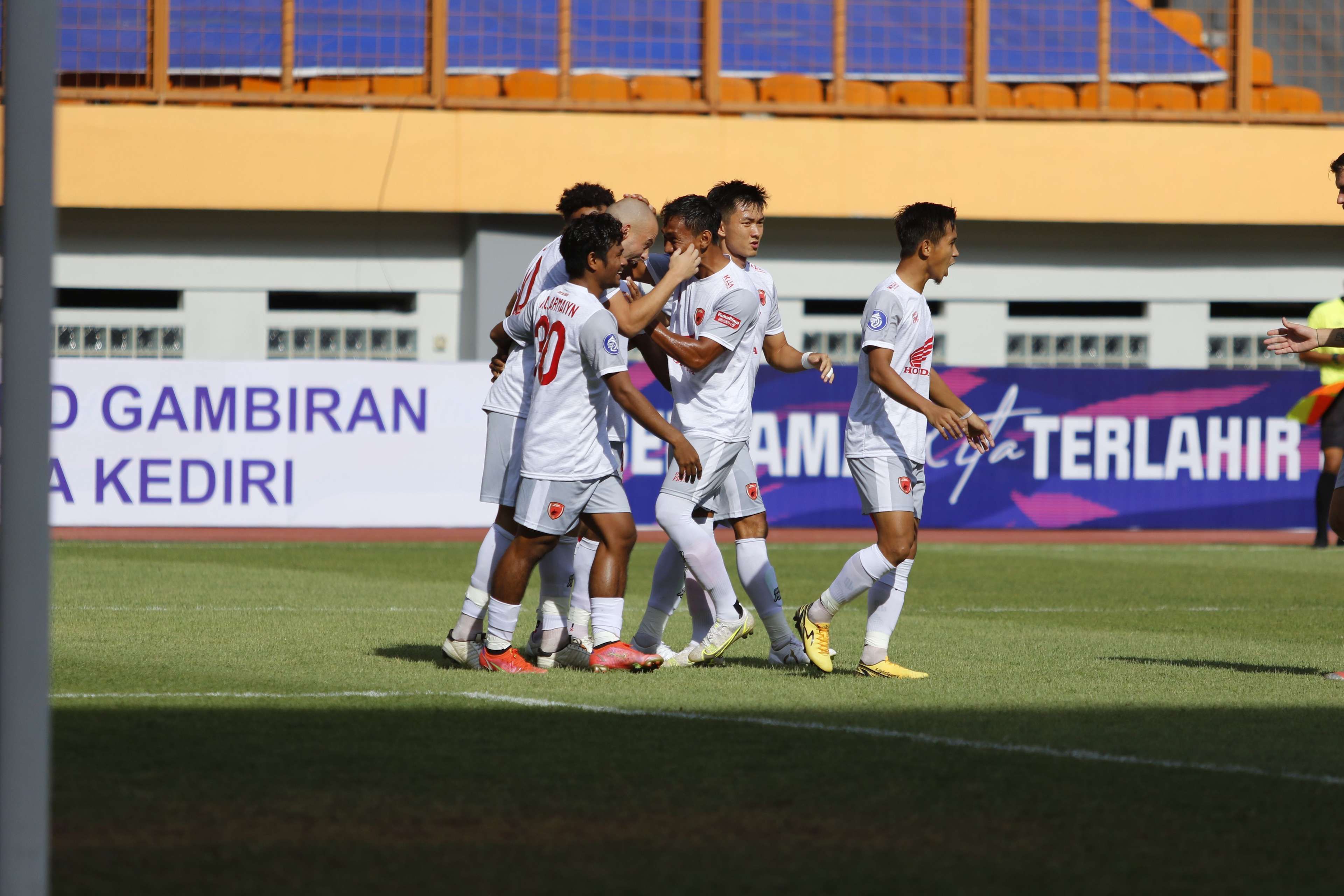 Persik Kediri vs PSM Makassar