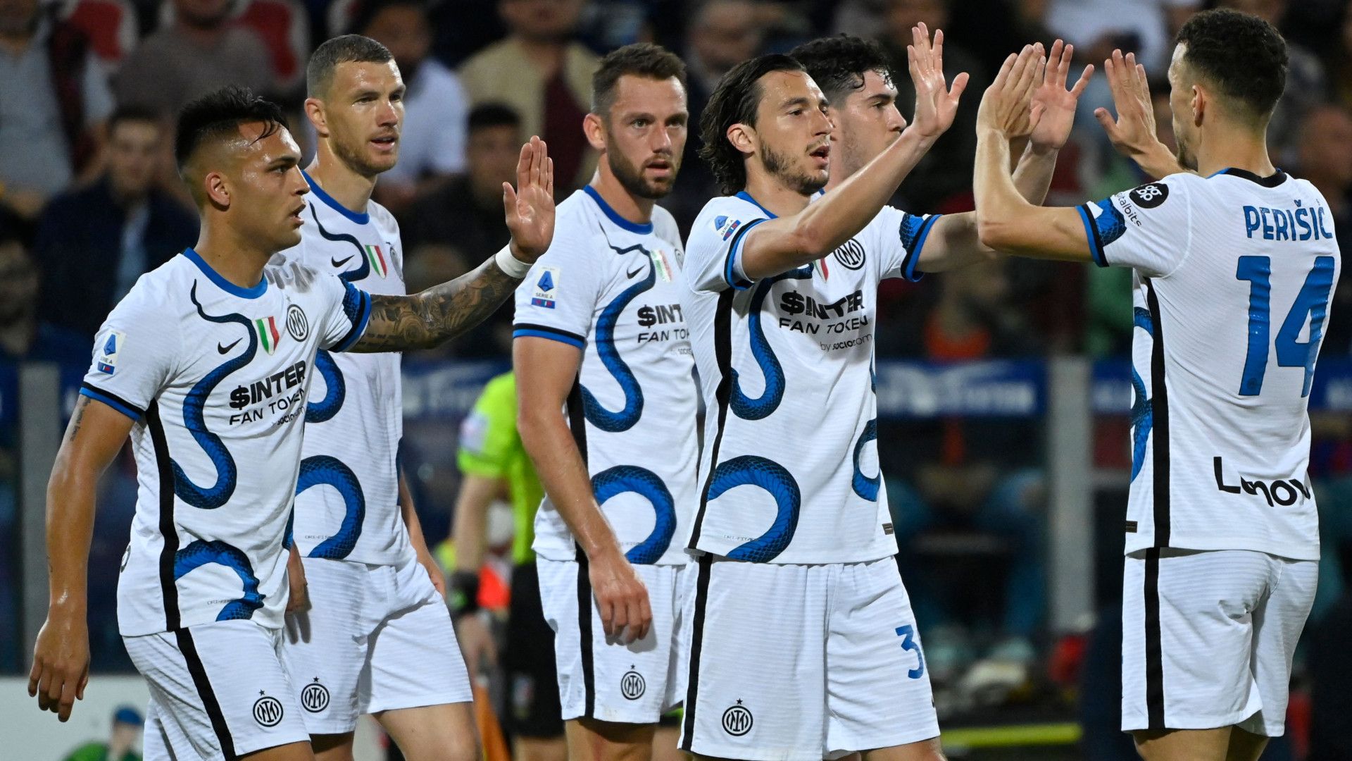 Matteo Darmian celebrate Inter Cagliari Serie A 202122