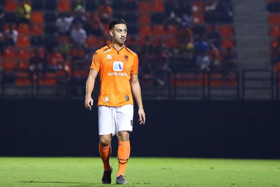 กองกลาง : อามิน นาซารี