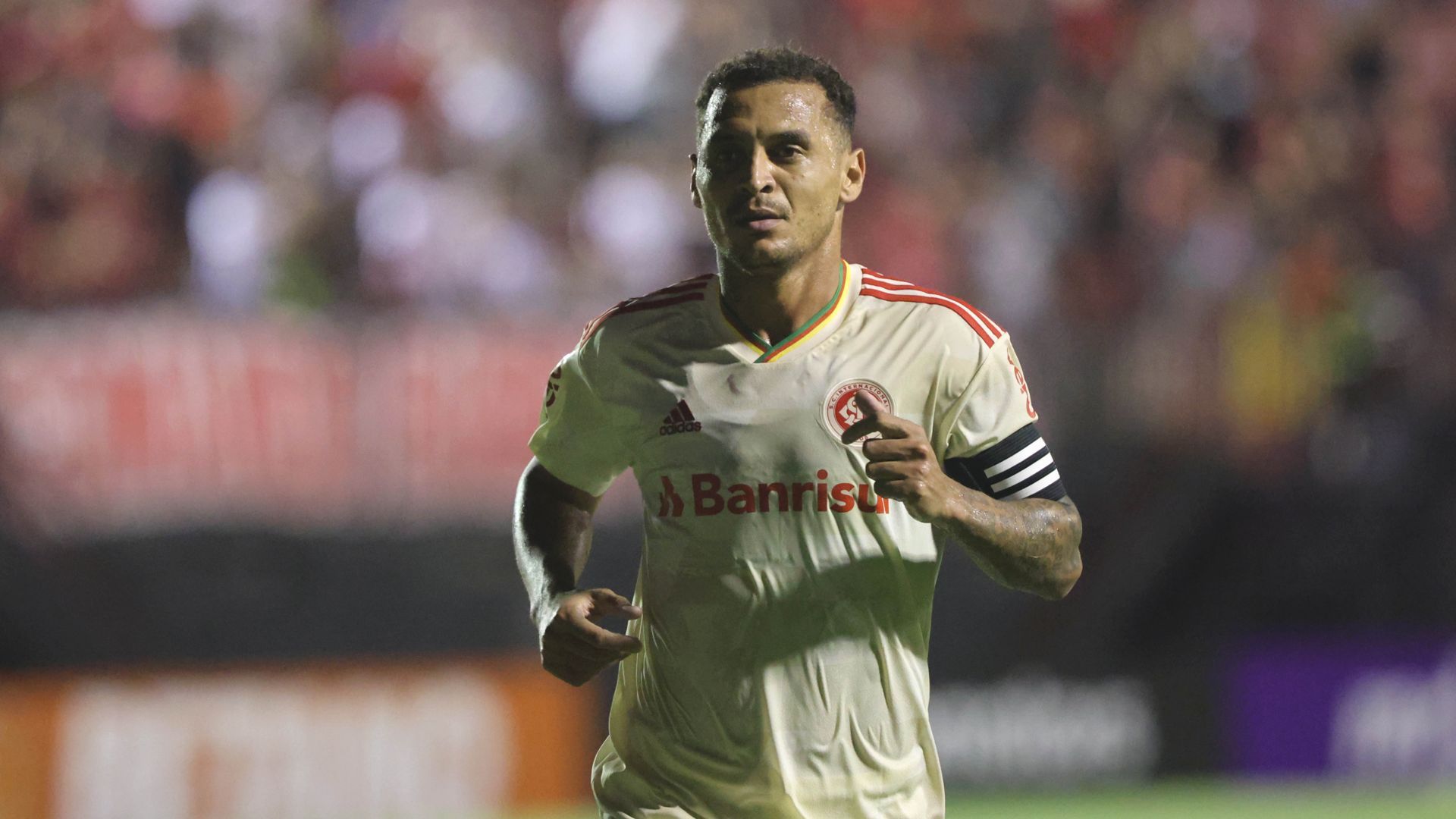 Alan Patrick pelo Internacional no Gauchão 2023