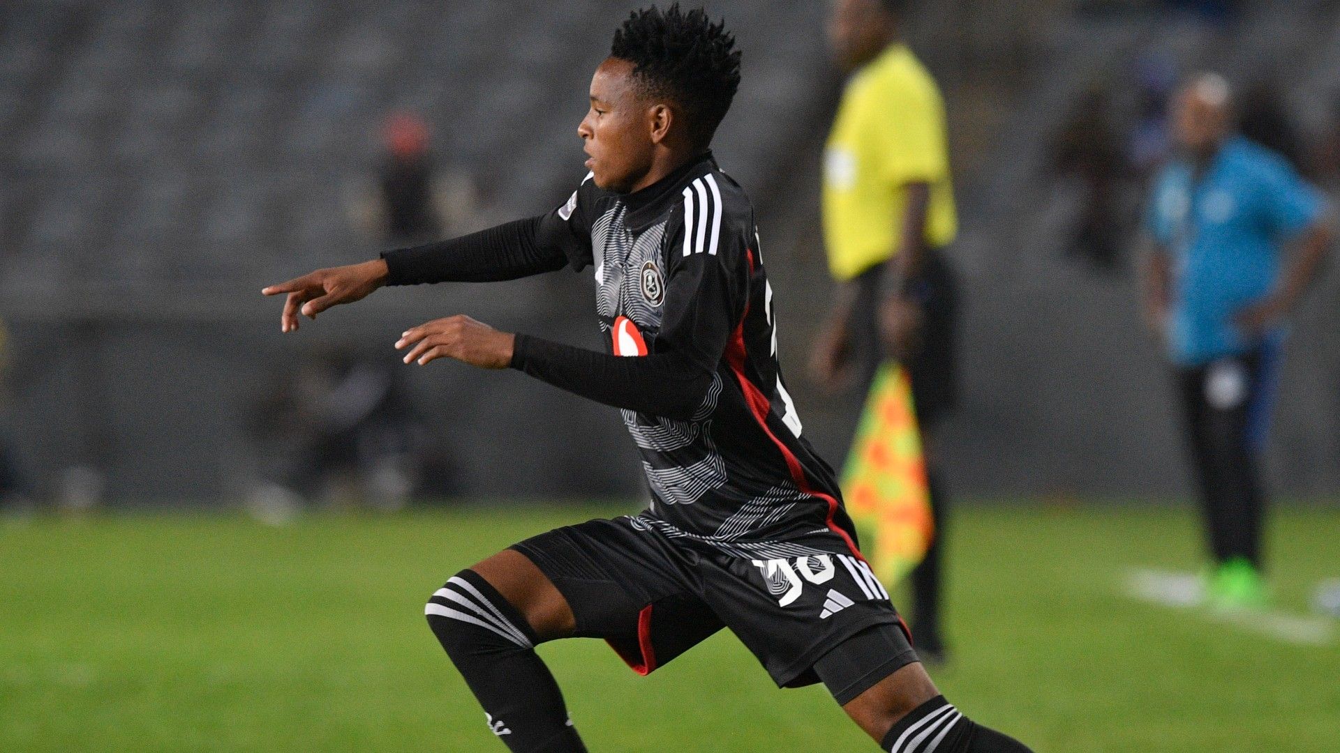 Relebohile Mofokeng, Orlando Pirates