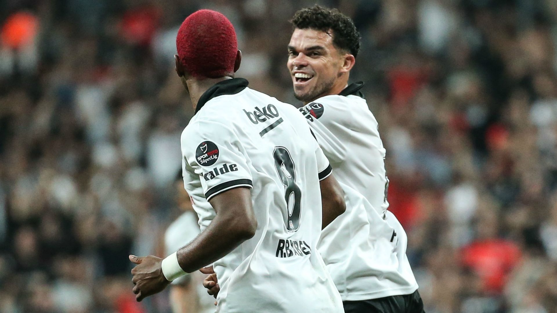 Besiktas Akhisarspor Pepe Ryan Babel 081218