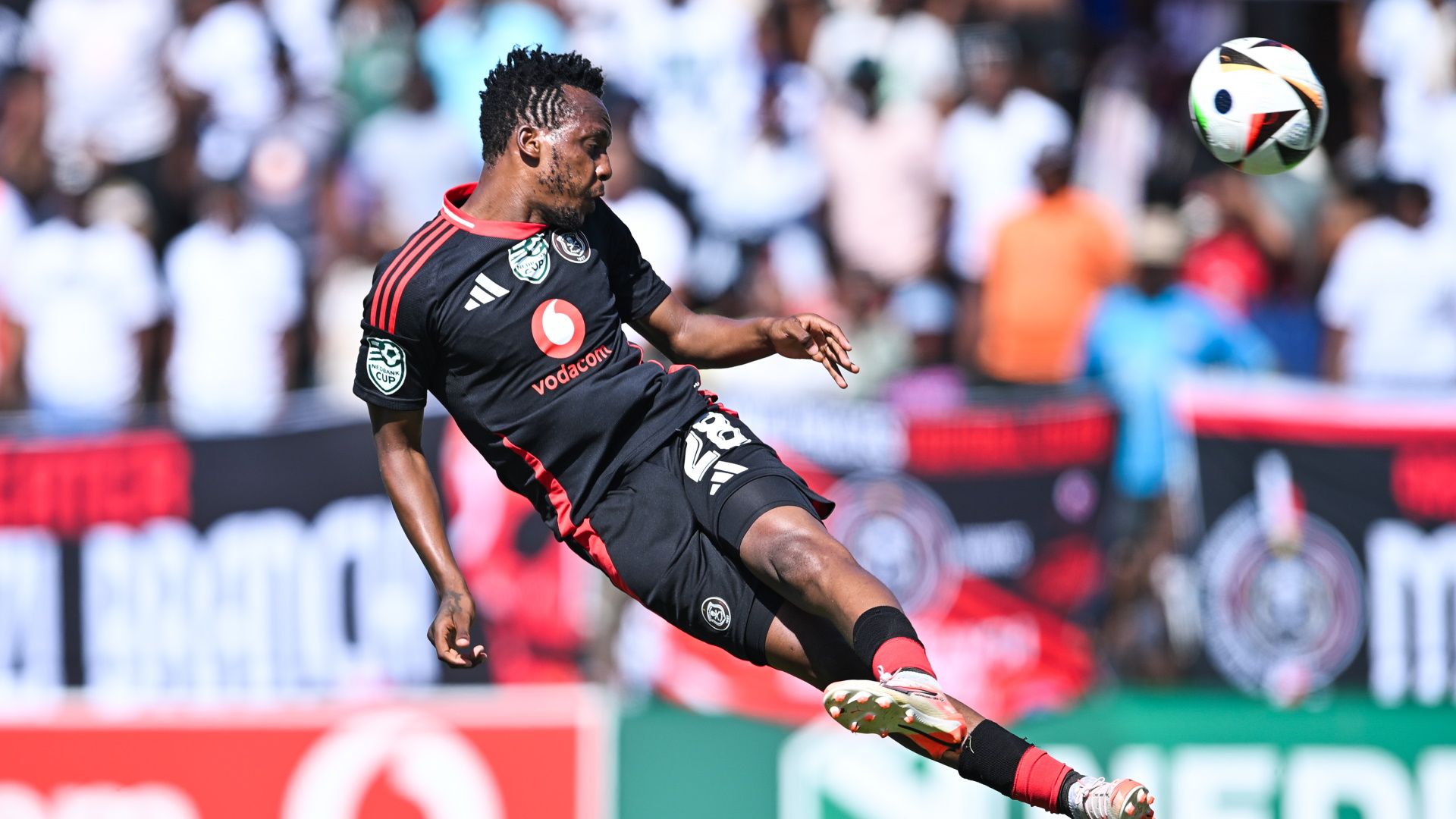 Patrick Maswanganyi hits back at Orlando Pirates legend Jomo Sono's  'elephant-ant' remarks - 'You shouldn't look down on anyone regardless of  who you are... a person like him should instead be supportive' |