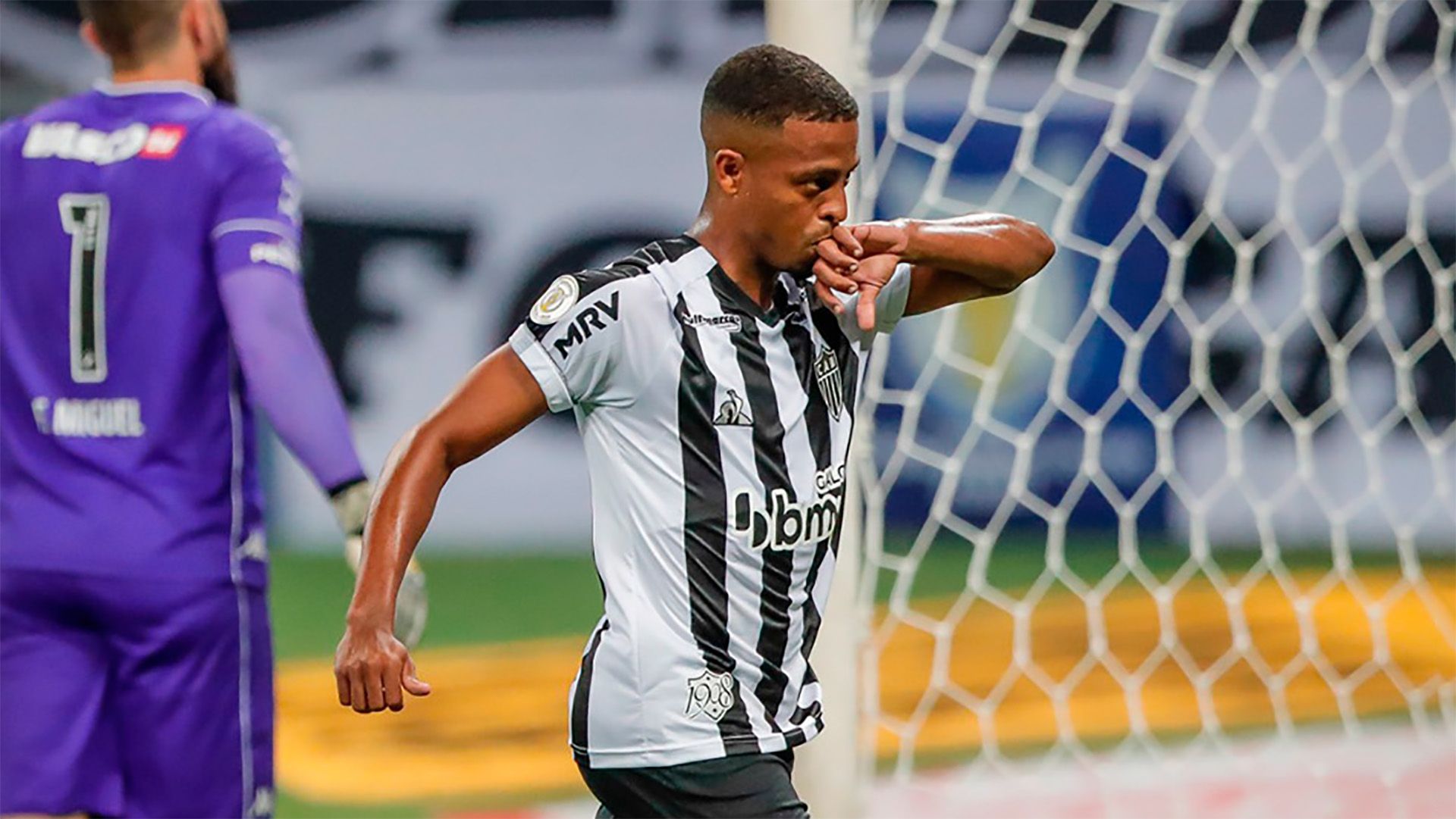 Keno Atlético-MG Vasco Brasileirão 04102020