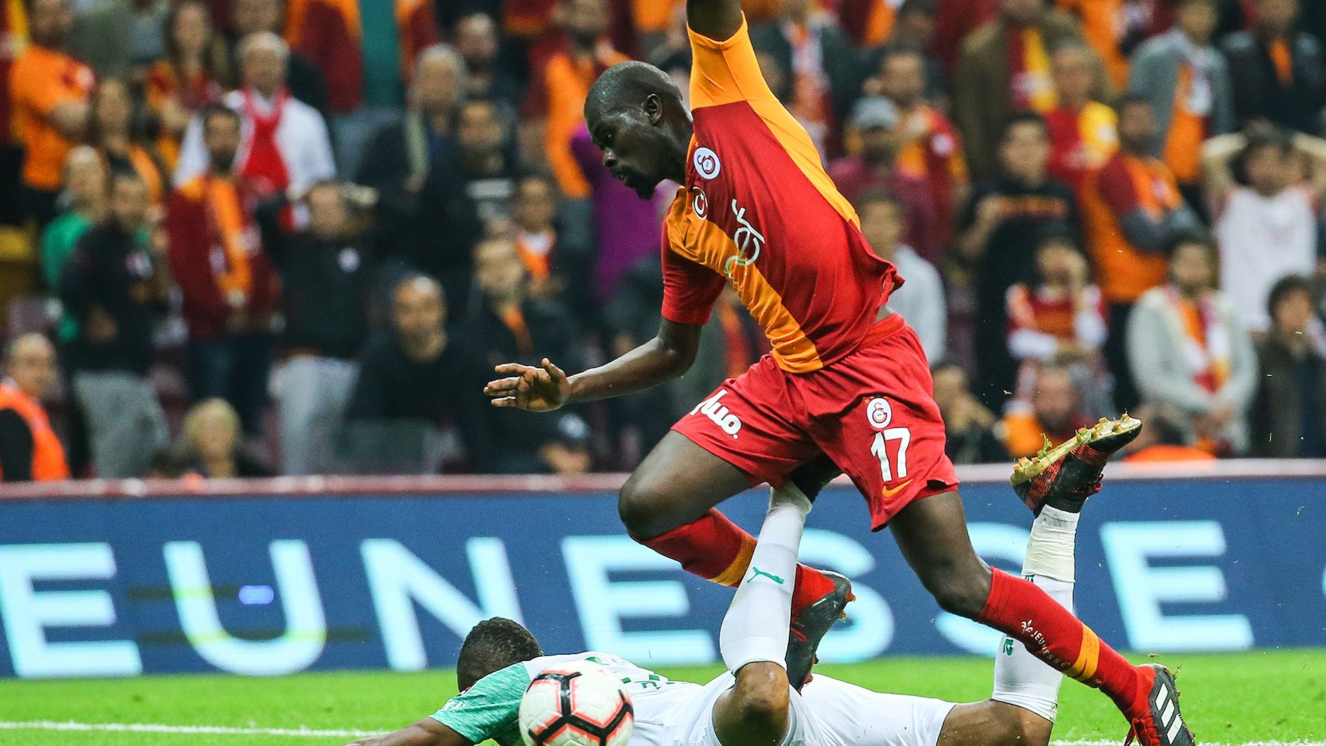 Badou Ndiaye Galatasaray Bursaspor 10192018