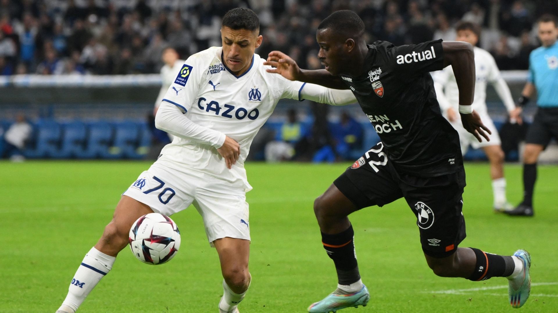 14012023 Olympique de Marsella Lorient Yoann Cathline Alexis Sánchez