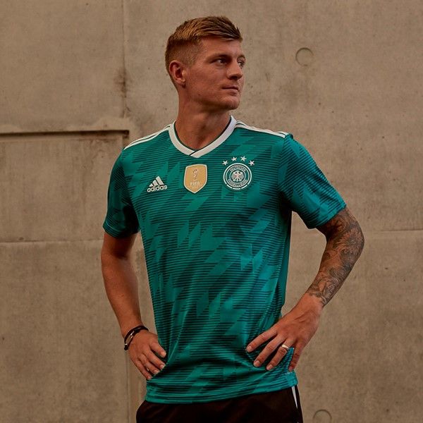 germany-2018-world-cup-away-kit (3).jpg