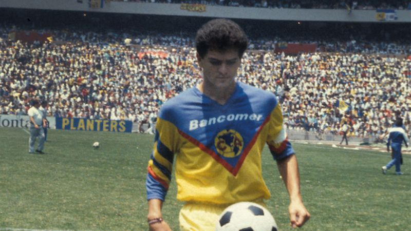 carlos hermosillo américa