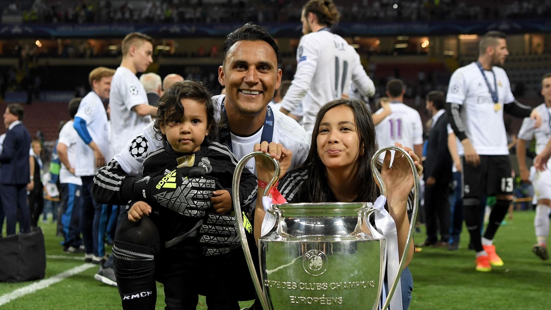 UCL FINAL REAL MADRID CELEBRATION KEYLOR NAVAS