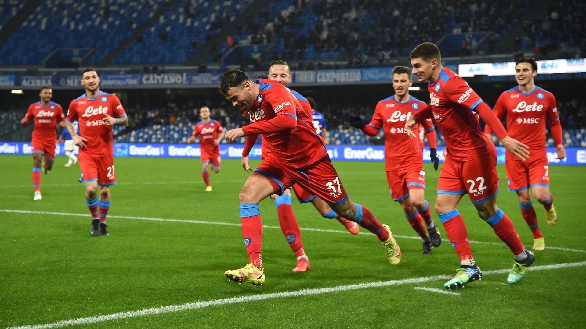 Petagna celebrating Napoli Sampdoria