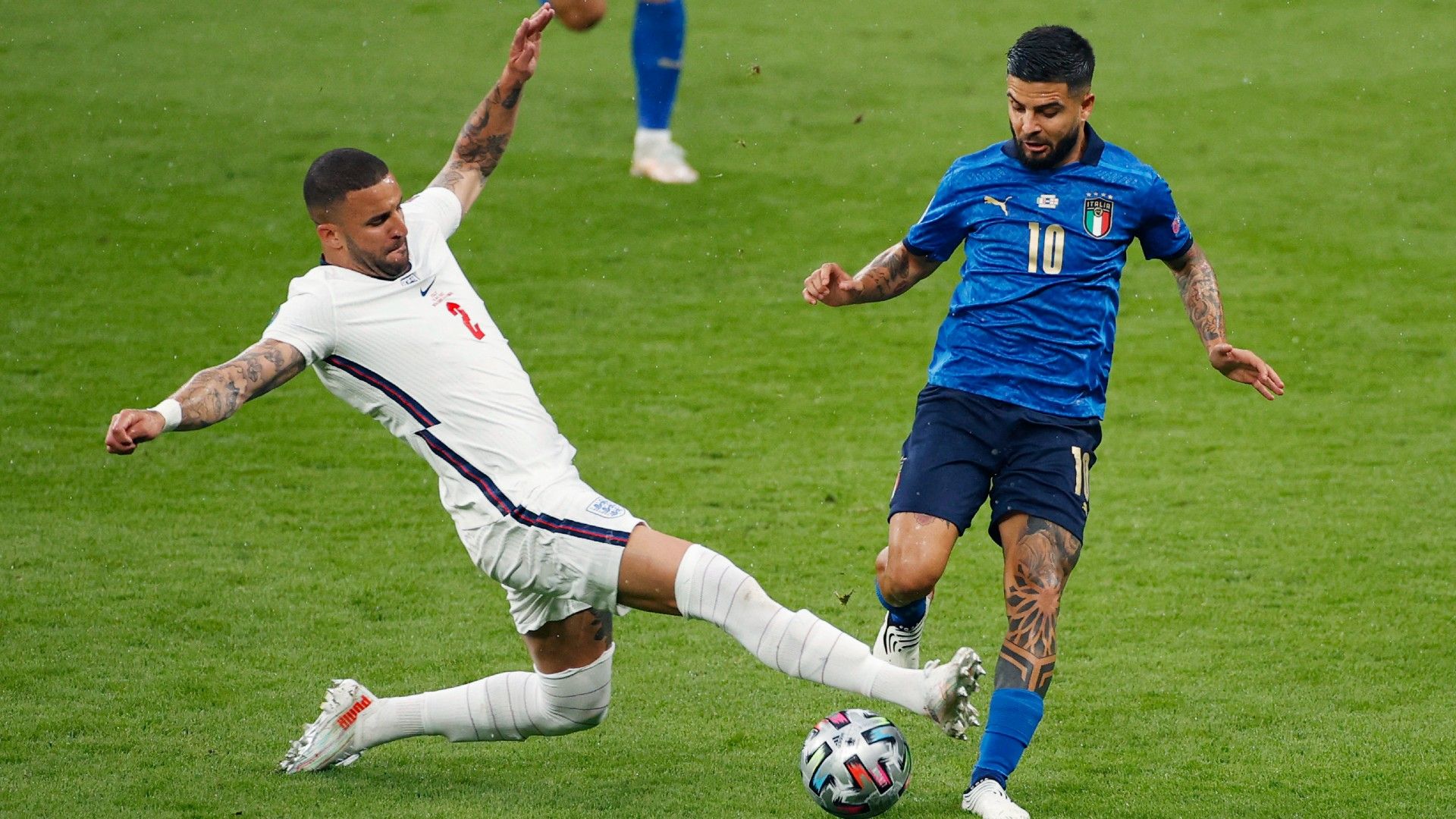Kyle Walker Lorenzo Insigne England Italy Euro 2020