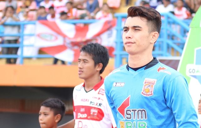 Nadeo Argawinata - Kiper Borneo FC