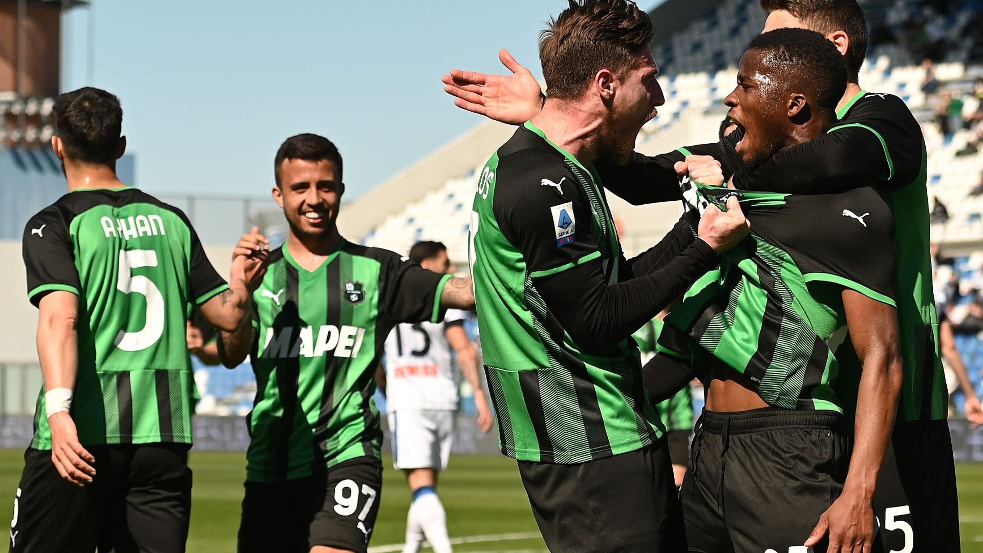 Traore Sassuolo Atalanta celebrating Serie A