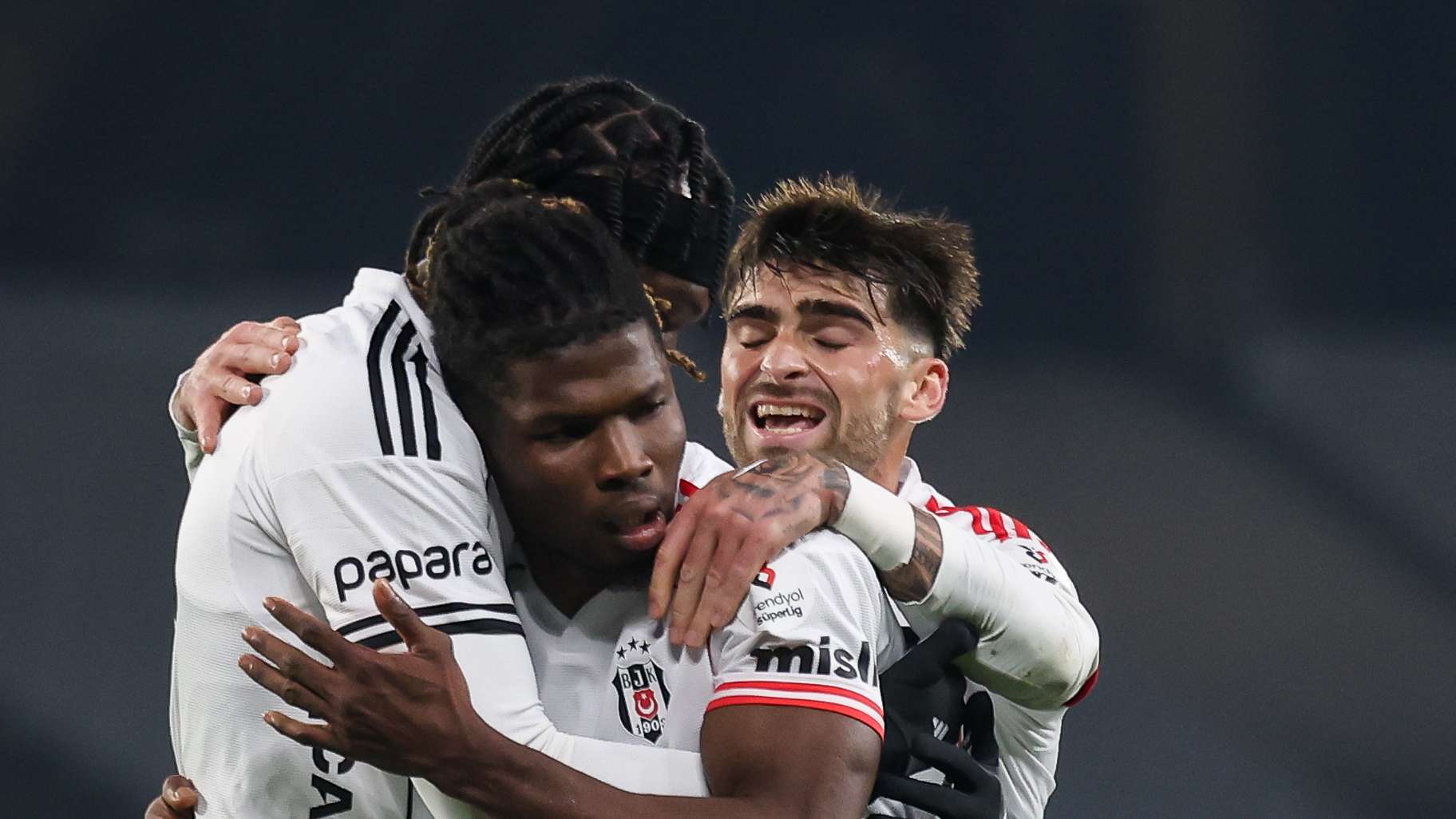 Besiktas El Bilal Toure v Fatih Karagümrük