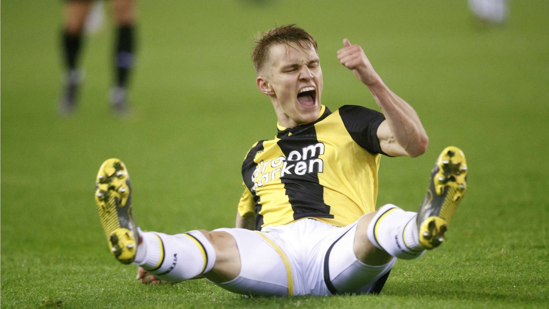 Martin Ödegaard, Vitesse, 05212019