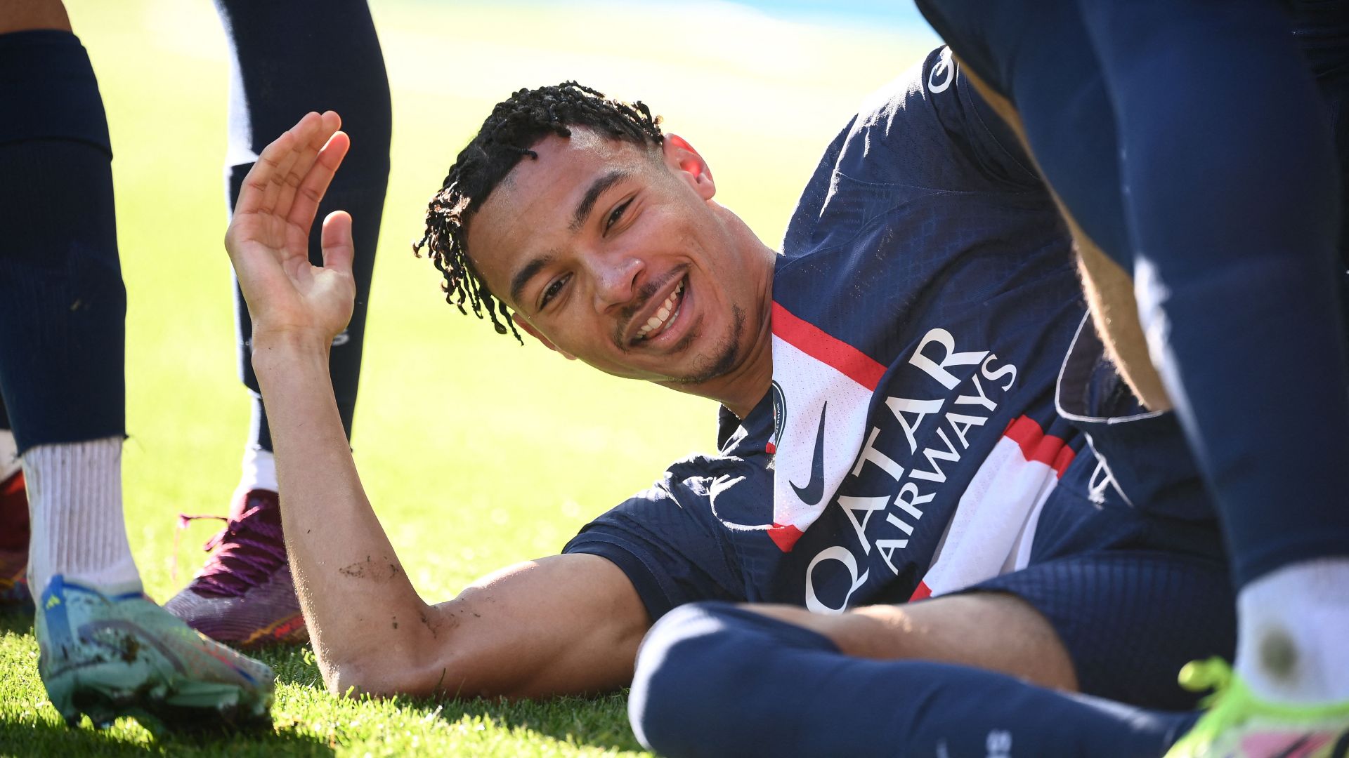 PSG Auxerre bizutage Ekitike