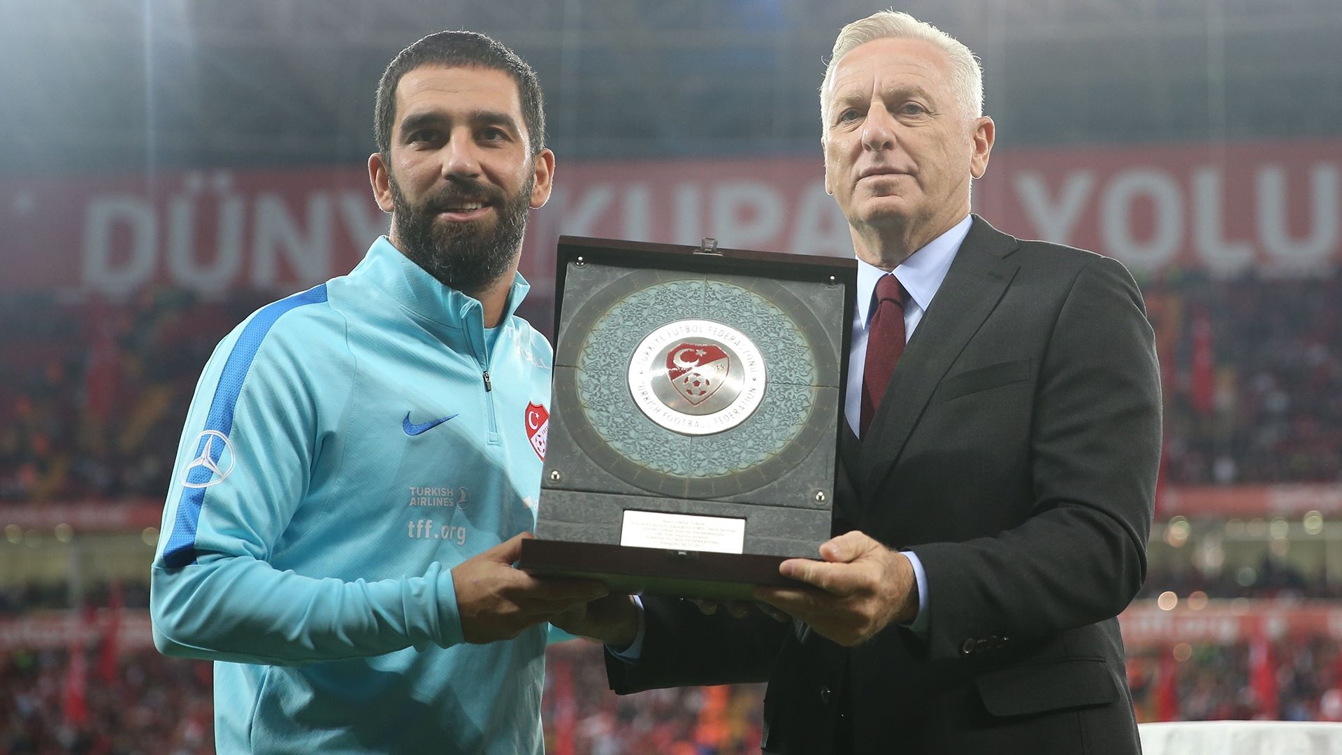 Arda Turan Ali Durust 100th match