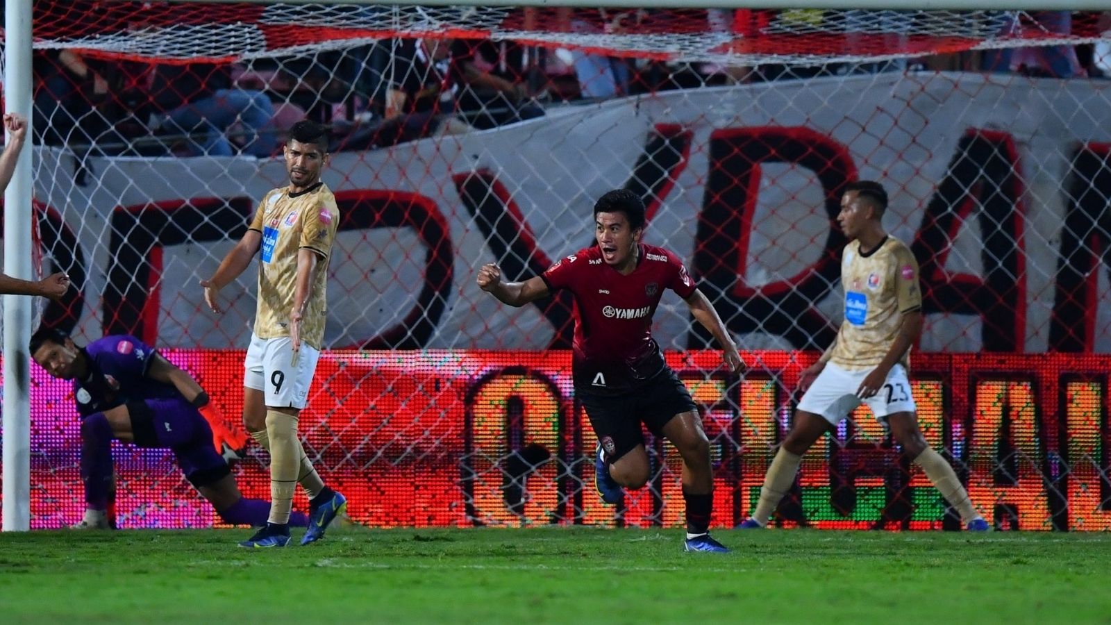 เมืองทอง - การท่าเรือ