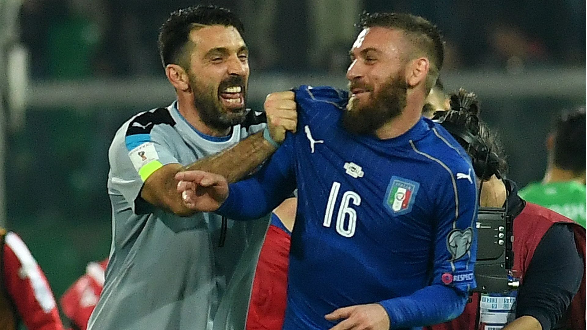 Gianluigi Buffon Daniele de Rossi Italy