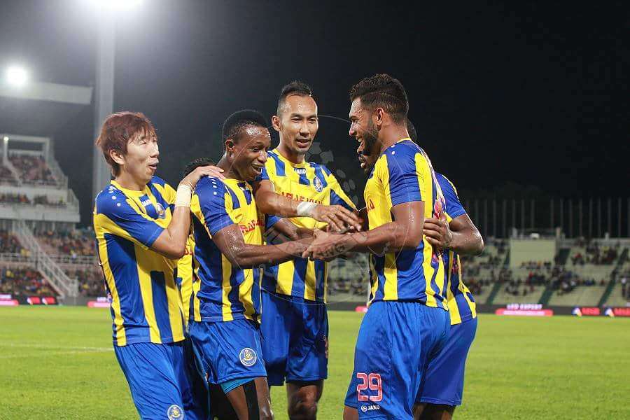 Pahang players celebrating their goal against T-Team 27/1/2017